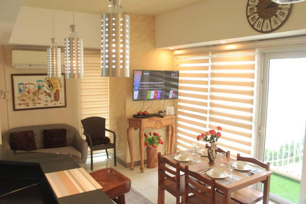 A2J Luxury 1Br Balcony Suite Near Venice Mall Bgc Μανίλα Εξωτερικό φωτογραφία