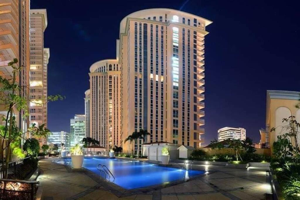 A2J Luxury 1Br Balcony Suite Near Venice Mall Bgc Μανίλα Εξωτερικό φωτογραφία