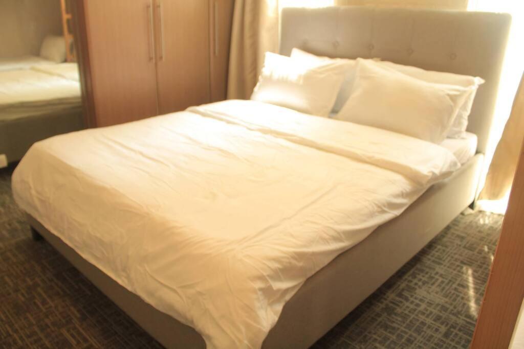 A2J Luxury 1Br Balcony Suite Near Venice Mall Bgc Μανίλα Εξωτερικό φωτογραφία